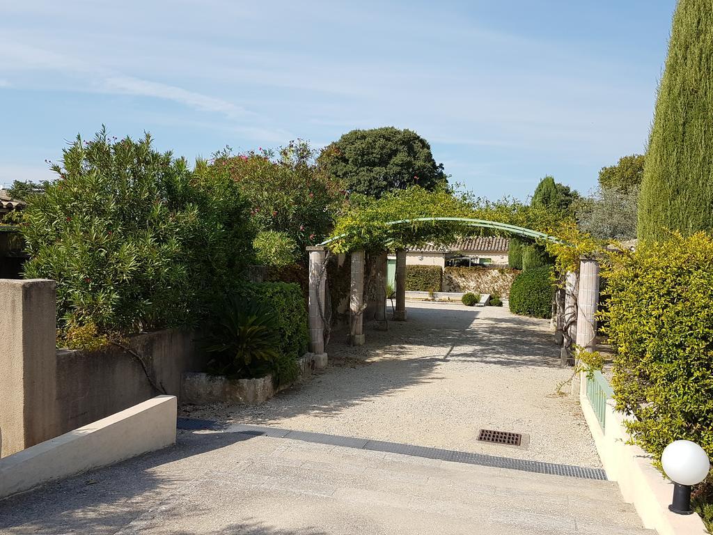 Les Jardins De Fontanille Saint-Remy-de-Provence Luaran gambar