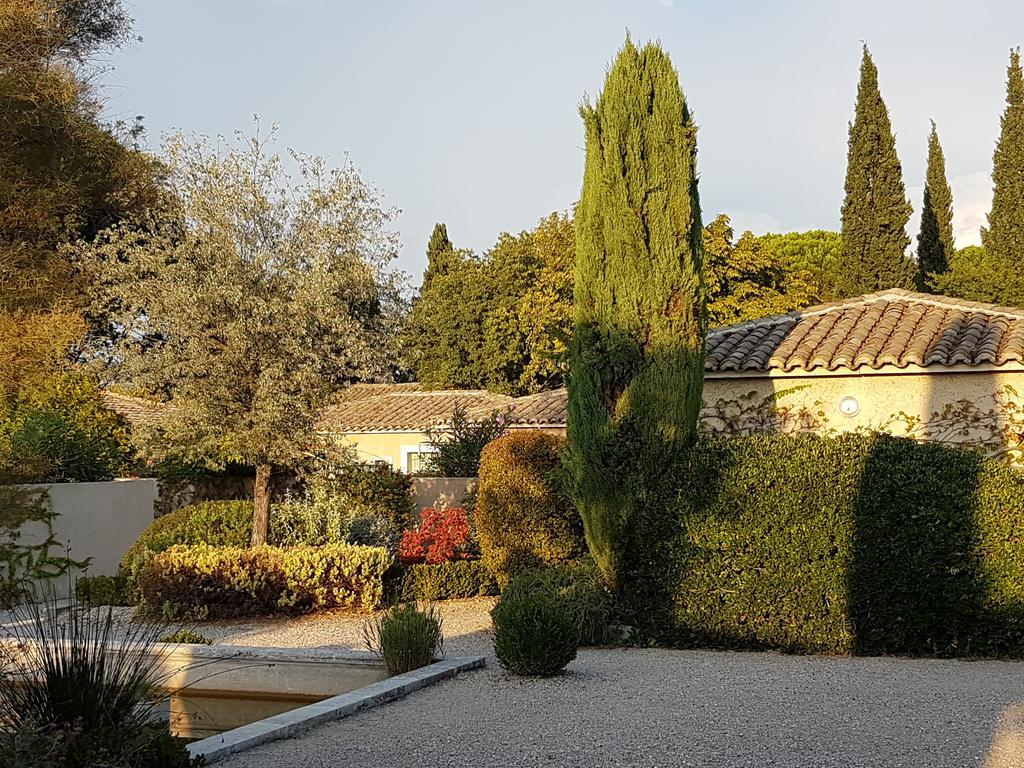 Les Jardins De Fontanille Saint-Remy-de-Provence Luaran gambar